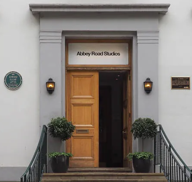 File:AbbeyRoadStudios-FrontEntry.png