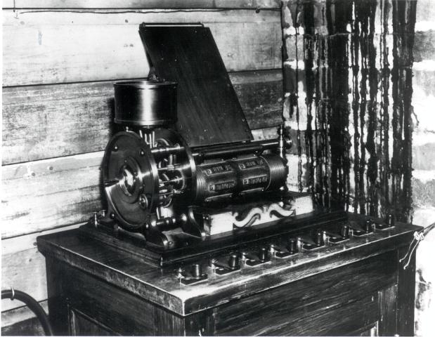File:Edison's Electrographic Vote Recorder 2146.jpg