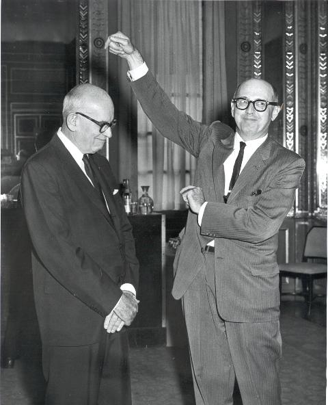 File:George Bailey With Donald Fink 2766.jpg