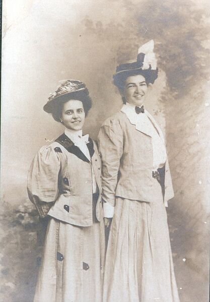 File:Edith Clarke (on right) with childhood friend, Nellie Thomas.jpg