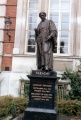 Faraday Statue London IEE 1463.jpg